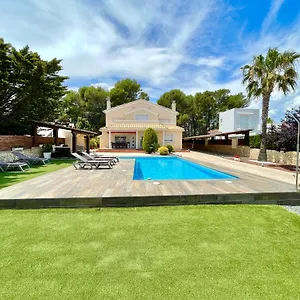 https://villa-caleta.catalonia-hotels.com